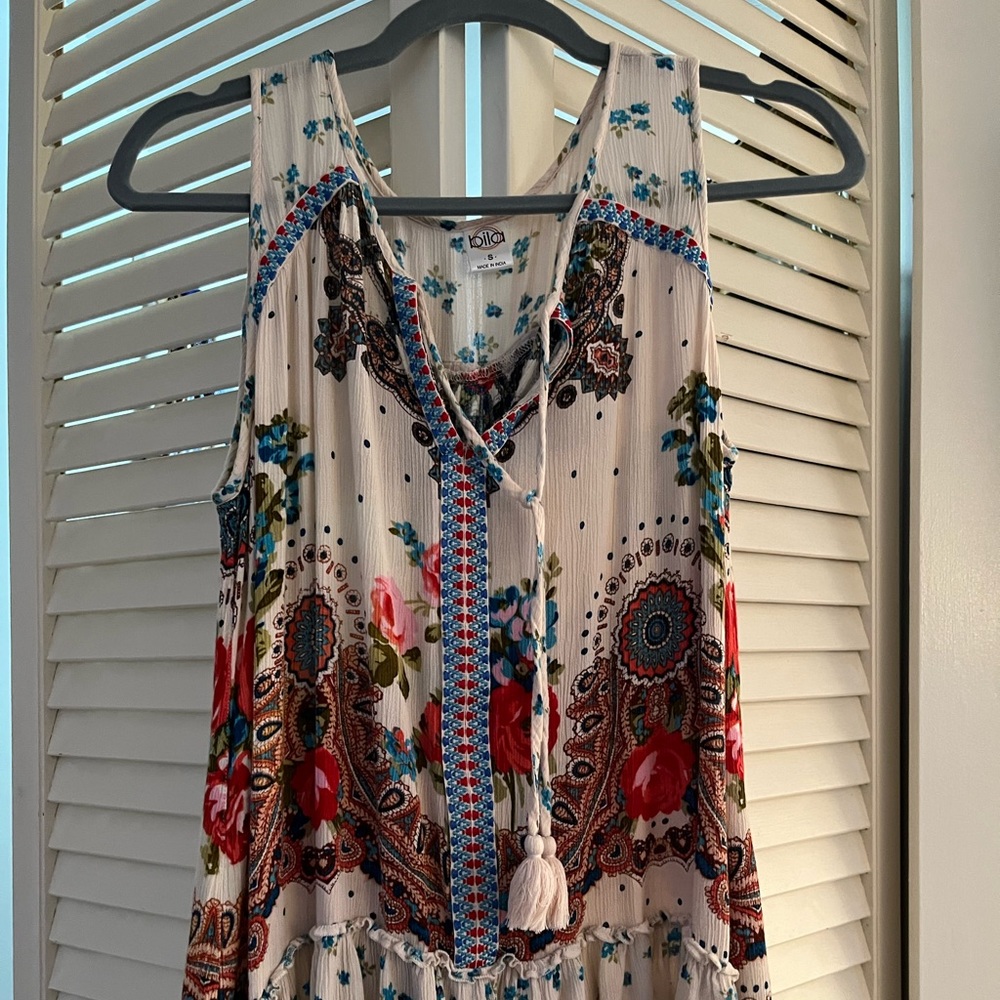 Sleeveless tunic
